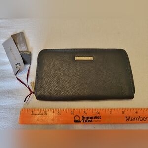 NWT Ora Delphine Multi Compartment Genuine Leather Wallet